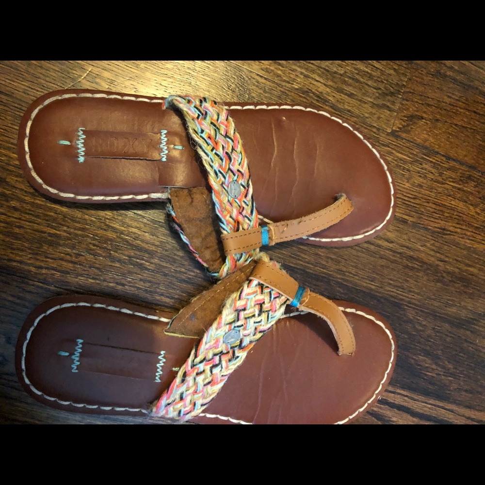 Roxy flip flops